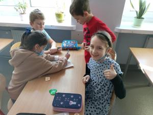 Zabawy walentynkowe w klasie 2b