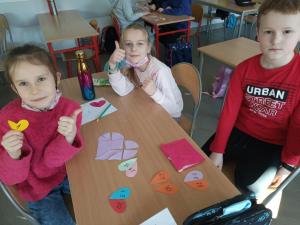 Zabawy walentynkowe w klasie 2b